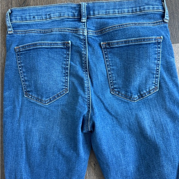 Gap Jeans. True Skinny. Women’s size 8/29 Short. Dark wash. - Picture 8 of 8